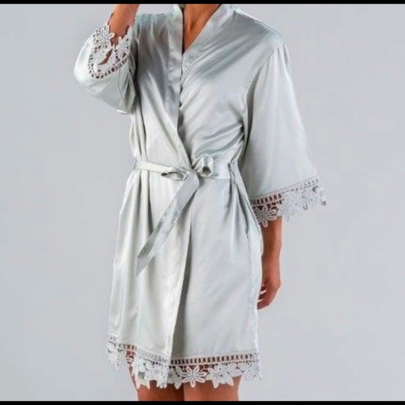 Satin/Silky Pink Lace Bridesmaid Robe - Picture 8 of 8